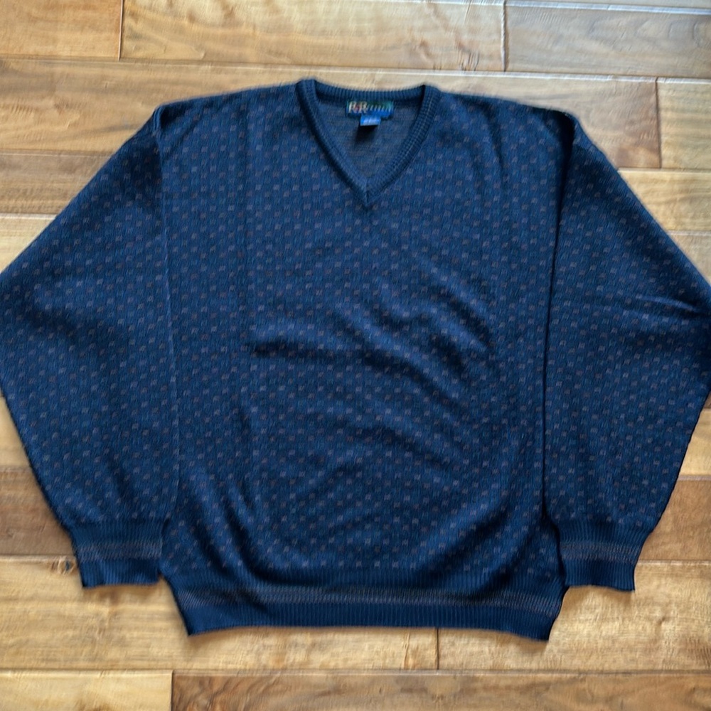 Vtg R & R Casuals made in Italy wool v neck sweater